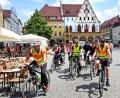 Bild: Petra Hartl
Am Marktplatz startet die Gruppe zur Abschlusstour von "Amberg fährt Rad".