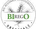 Bild: Barbara Ströll
Das Logo der Bio-Regionalen Genossenschaft Oberpfalz. Biobauern, Verarbeiter und Vermarkter haben sich darin zusammen getan, um gemeinsam ein Lager und Verteiler-Zentrum für ökologische Druschfrüchte aufzubauen.