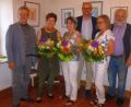 Bild: mad
Für ihren Einsatz um die Kunstausstellung dankten die Bürgermeister (hinten, von rechts) Alfred Wolfsteiner und Maximilian Beer den Künstlern (von links) Johann Maierhofer und Agnes Liegl sowie den Organisatoren Elisabeth Pongratz und Gisela Würl.