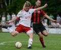 Bild: Hans Mark
Felix Diermeier (links) erzielte für die SpVgg Vohenstrauß den 1:0-Siegtreffer im Relegationsspiel gegen den SC Luhe-Wildenau (im Bild Benjamin Scheidler). In der neuen Saison wird der 18-Jährige für den SV Etzenricht in der Landesliga auf Torejagd gehen.