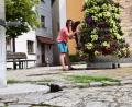 Bild: bö
Schmidmühlens Gartenbauvereinsvorsitzende Petra Tischler schaut nach einer erneuten Gewitternacht bei der Blumenpyramide am Marktplatz nach dem Rechten. Zum Glück war "alles in Ordnung".