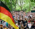 Bild: Daniel Karmann/dpa
Public Viewing ist während der WM immer ein großes Thema