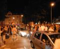 Bild: Hartl
Szene aus dem Europameisterschaftsjahr 2008, kurz nach dem Sieg der deutschen Mannschaft gegen Portugal: Der Kreisverkehr war dicht, die Zufahrtsstraßen teilweise blockiert. Das wird es 2018 nicht geben.