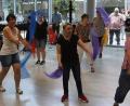 Bild: pwpt
Die Tanzgruppe der Jura-Werkstätten unterhielt die Zuschauer mit ihrer Tücher-Choreographie.