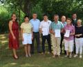 Bild: exb
Landrat Thomas Ebeling (Zweiter von rechts) und LAG-Managerin Stephanie Wischert (links) freuten sich mit der Zweiten Bürgermeisterin der Stadt Neunburg vorm Wald, Margit Reichl, Helmut Kramer vom Seniorenbeirat, Christian Beer von der Wasserwacht Saltendorf, Wolfgang Schart und Laurenz Lorenz von der Feuerwehr Mitter-/Oberauerbach,  der  Seniorenbeirats-Vorsitzenden Dr. Sigrid Ullwer-Paul und   der Seniorenbeauftragten Evi Seitz  (von links) über die  Unterstützung.