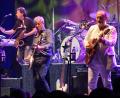 Bild: Helmut Kunz
Ex-Beatle Ringo Starr (von links) hat wieder exzellente Musiker in seiner All-Starr-Band, darunter Saxofonist Mark Rivera, Graham Gouldman (10cc) und Colin Hay (Men At Work).