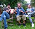 Bild: exb
Die Musiker von Kreisklasse haben erneut einen Song zur Fußball-Weltmeisterschaft aufgenommen: Christian "Mr. Zuender" Schopper (von links), Winni Wonder und Michael "Dandi" Dandorfer wollen, dass Deutschland auf dem "Fußballthron" bleibt.