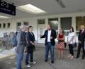 Bild: wsb
Der Fraktionsvorsitzende der Grünen im Bundestag, Anton Hofreiter, hat am Mittwoch Station am Amberger Bahnhof gemacht.