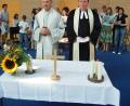 Bild: lg
2006 wurde Lothar Kittelberger aus dem aktiven Schuldienst am Ortenburg-Gymnasium verabschiedet. Den ökumenischen Abschlussgottesdienst feierte er zusammen mit Pfarrer Leander Sünkel.