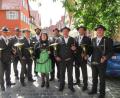 Bild: jzk
Die Kaibitzer Schlossbläser freuen sich über ihren Erfolg beim Landesbläserwettbewerb in Dinkelsbühl: Daniel Eibisch, Wolfgang Veigl, Benjamin Eibisch, Christoph Ferber, Liane Preininger, Thorsten Zickler, Günter Veigl, Hornmeister Ely Eibisch, Johannes Busch (von links).