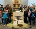 Bild: rku
Kinder und Erwachsene feiern einen gemeinsame Familiengottedienst in der St.-Josef-Kirche in Hütten.