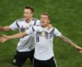 Bild: DPA, Agentur [agentur_dpa] (kontakt@onetz.de)
Marco Reus (links) und Toni Kroos wollen auch heute ab 16 Uhr wieder für Deutschland gegen Südkorea jubeln.