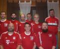Bild: gi
Der Festausschuss des FC-Bayern-Fanclubs Moosbach freut sich über viele Besucher bei der Feier des 30-jährigen Gründungsjubiläums.