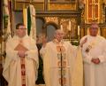 Bild: bey
Pater Reinhold Schmitt (Mitte) feierte gemeinsam mit Stadtpfarrer Pater Hans Ring (links) und Haßfurts Diakon Manfred Griebel sein 50-jähriges Priesterjubiläum.