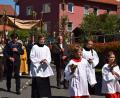 Bild: bnr
Zahlreiche Gläubige aus Nah und Fern beteiligten sich an der eucharistischen Prozession durch den Ort.