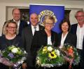 Bild: exb
Bestens gelaunt startet der neue Präsident Christian Kick (Dritter von links) mit seinen Vorstandskollegen Marion Bergler, Florian Schott, Sabine Guhl, Gudrun Graf und Klaus Berberich (von links) ins neue Lions-Jahr.