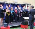 Bild: ads
Zur Bereicherung des Open-Air-Märchenfestes im Kloster Ensdorf trug das Palestrinaensemble unter der Leitung des Kirchenmusikers aus Hl. Dreifaltigkeit Amberg, Christian Farnbauer, bei.