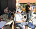 Bild: sck
Sie haben den Jazz im Blut (von links): Volker Hofmann (Piano), Adam Meyer (Waschbrett), Mitch Sauer (Klarinette), Harald Thiel (Banjo), Max Stadler (Bass), Jörg Gründer (Kamm) und Georg Haselbek (Saxophon).