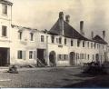 Bild: u
Ein wahres Flammen-Inferno verwüstet am 10. Oktober 1926 die Hirschauer Innenstadt. Es vernichtet zehn Häuser und zwölf Scheunen in der nördlichen Hauptstraße am unteren Markt vollständig. 14 Familien werden obdachlos