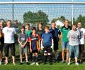Bild: JML
Von diesem Training haben sicher alle für ihre Spielpraxis profitiert. Jürgen 		Pankoff-Sosnowski, Torwarttrainer der SpVgg SV Weiden (links) und Manfred 		Lederer, DFB-Stützpunkttrainer, Weiden (Zweiter von rechts) leiteten das 		Torwarttraining der D- bis A-Junioren in Kohlberg.