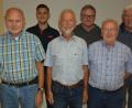 Bild: jr
Neuwahlen standen bei der Spendengemeinschaft SV-Freunde Pechbrunn-Groschlattengrün an. Im Bild (von links) SV-Vorsitzender Karl Hindringer, Kevin Lang, SV-Freunde-Sprecher Ludwig Hecht, Günter Geiler, Walter Stiefl und Arno Ritz.