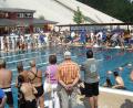 Bild: u
Unter dem Motto „Hirschau schwimmt“ findet am Sonntag, 29. Juli, im Freibad am Monte Kaolino zum 15. Mal die Stadtmeisterschaft im Schwimmen statt. Startberechtigt sind alle, die in Hirschau ihren Wohnsitz haben, in Hirschau arbeiten oder einem Hirschauer Verein angehören sowie alle Camping- und Feriengäste. Sportliche Spannung und Unterhaltung werden in gleicher Weise geboten.