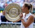 Bild: Jonathan Brady/dpa
Angelique Kerber genießt ihren größten Erfolg.