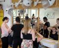 Bild: Götz
Der Fachbereich Körperpflege am Beruflichen Schulzentrum Oskar von Miller ist derzeit in provisorisch eingerichteten Räumen untergebracht. Im geplanten Neubau haben die angehenden Friseure künftig genügend Platz.