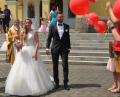 Bild: dob
Es ist der schönste Tag im bisherigen Leben von Ramona Gallitzdörfer aus Albersrieth und Alexander Fritsch aus Waldau als sie sich am Samstag in der Benefiziumskirche St. Johannes Nepomuk ewige Treue versprechen.