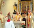 Bild: ame
Pfarrer Andreas Renner (Mitte) feierte sein 60-jähriges Priesterjubiläum mit einem Dankgottesdienst.