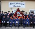 Bild: kro
Die Feuerwehr Kondrau feiert an diesem Wochenende mit einem zweitägigen Fest ihren 120. Geburtstag.Links stehend Vorsitzender Alexander Kolb, Dritter von links stehend Kommandant Michael Richtmann. Vorne links sitzend Ehrenkommandant Hans Häckl.