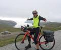 Bild: exb
Welt, lass Dich umarmen – voller Vorfreude ging Wolfgang Stöckl am 14. Juli die letzten Kilometer seiner Rad-Tour ans Nordkap an.