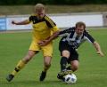 Bild: ham
Gegner in gelb und schwarz (hier Burglengenfeld) kennt der 1. FC Schwarzenfeld (im Bild Thomas Bayerl, rechts) auch aus der vergangenen Saison: In der Bezirksliga geht's nun zu den Gelb-schwarzen nach Amberg.