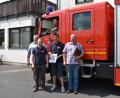 Bild: lue
Die Mitglieder der Tirschenreuther Feuerwehr präsentierten die neue Festschrift zum 150-jährigen Jubiläum.