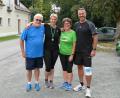 Bild: abu
Wolfgang Haberberger (von links), Sandra Mandanici, Christine Kneißl und Matthias Mägerl sind stolz auf ihre Leistung und begeistert von der Abschlussveranstaltung der Lauf10-Aktion in Wolnzach.