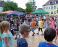 Bild: Schmola, Werner
Musik-, Gesangs- und Tanzeinlage der Kinder standen im Mittelpunkt des Schulfestes der Grundschule. Bilder: sm