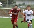 Bild: Eberhard Viehauser
Kapitän Stefan Prey (links) und die SpVgg Pfreimd schnupperten in Cham am ersten Landesliga-Punkt, mussten sich aber knapp mit 0:1 geschlagen geben.