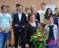 Bild: exb
Für zehn Schüler des SFZ beginnt der Ernst des Lebens. Unser Bild zeigt von vorne links: die Klassenleiterinnen Veronika Gradl-Keis, und Sabine Hofmann sowie Schulleiterin Uschi Huber und stellvertretenden Landrat Roland Grillmeier. Hinten von links: Maurice Junghänel, Tobias Lubas, Dominik Lämmerhirt, Philipp Hausladen, Lukas Gmeiner, Nadine Birner, Marlon Hahn, Sarah Simmler, Maximilian Gühl, Anna-Maria Reber und Marius Böhm.
