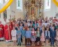 Bild: Wolfgang Schwamberger
Weihbischof Reinhard Pappenberger (Zweiter von links) spendete 41 Jugendlichen das Sakrament der Firmung. Mti dabei waren auch Stadtpfarrer Johann Hofmann, Pastoralassistentin Maria Wagner, Lektor Tobias Franz und Mesner Alois Franz (von links).