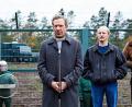 Bild: Erik Mosoni/Alamode
Um Altlandrat Hans Schuierer dreht sich das Polit-Drama „Wackersdorf“. Unser Bild zeigt seine Szene aus dem Film.