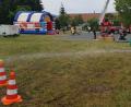 Bild: mde
Beim Zielspritzen mit dem D-Strahlrohr auf Pylonen ist Geschicklichkeit gefragt. Viele Kinder lassen sich Schminken.