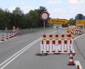 Bild: Götz
Noch ist die Schwandorfer Nordumgehung gesperrt. In zwei Wochen könnte der Verkehr wieder fließen, meint das Staatliche Bauamt.