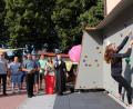 Bild: cs
Mia Baumann bricht zur Erstbesteigung der Boulderwand an der Auerbacher Realschule auf.