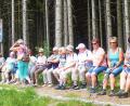 Bild: rgr
Wer fleißig auf dem Vogelbeer-Panoramaweg wandert, darf auch mal eine Pause einlegen. Die Wanderung war ein Programmpunkt bei der Erholungsfahrt des Katholischen Frauenbundes in die Steierische Toskana.