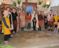 Bild: jr
Unser Bild zeigt eine Szene aus dem Kindermusical „Daniel in der Löwengrube“. Die Kinder begeisterten sowohl im Chor, als aus solistisch. Immer wieder wurden sie mit viel Beifall belohnt