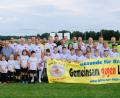 Bild: do
Auch wenn manchmal das Laufen schwer viel. Immer wieder blitzte bei den Oldstars des Clubs und einer Regionalauswahl bei einem Freundschaftsspiel in Tremmersdorf ihr Fußball-Gen auf. Unser Bild zeigt die Kicker mit den Begleit-Kits vor dem Jubiläumsmatch.