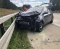 Bild: Alexander Auer
Das verunfallte Auto kam an der Leitplanke zum Stehen. Die Autobahn 93 war zeitweise gesperrt.