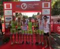 Bild: bha
Die Triathleten von CIS Amberg im Ziel der Challenge Prag: Von links Leopold Grimm, Lorena Schober, Florian Berdich, Nico Krohnfoth, Claudia Mai, Noah Treptow und Franjo Schmidt.