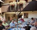 Bild: exb
Beim Kaffeeplausch besprechen die Senioren der Wanderfreunde auch die nächsten Termine.