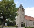 Bild: es
Im Mittelpunkt des Kirchenfestes am Sonntag in Kleinschwand steht die Marienkirche aus, erbaut mit Granitsteinen, im Mittelpunkt.